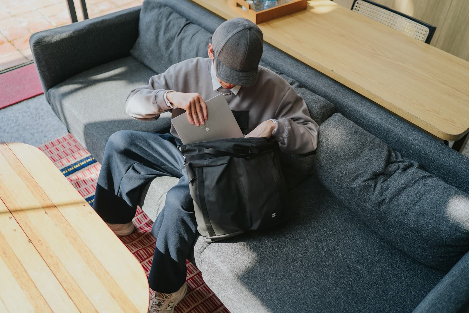 Kerja di Cafe Terasa Lebih Nyaman dengan Tips Sederhana Ini!