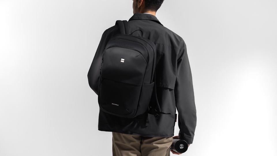 5 Tas Kerja yang Bisa Lindungi Gadget dan Terlihat Profesional!