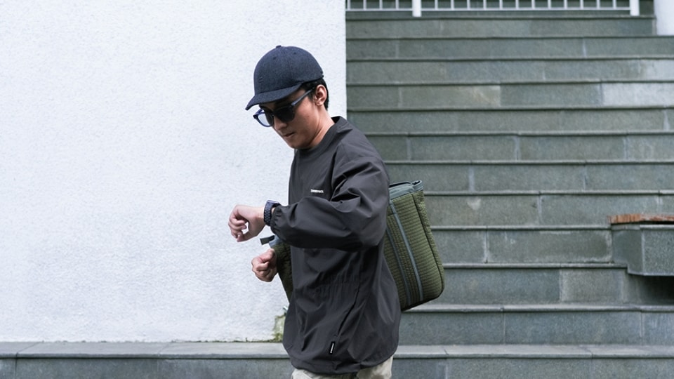 Laptop Kamu Gede? Cobain Tas Bodypack Yang Muat Banyak Ini!