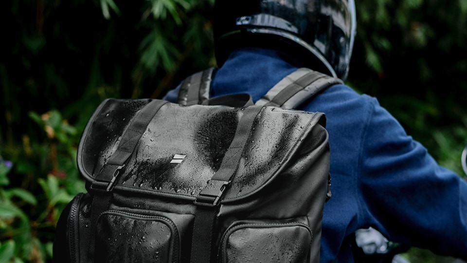 Gak Takut Hujan! Tas Laptop Tahan Air Ini Siap Lindungi Gadgetmu