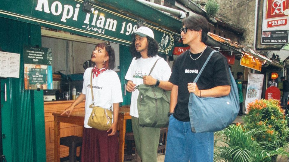 Make Your Graphic Tee Look Less Boring