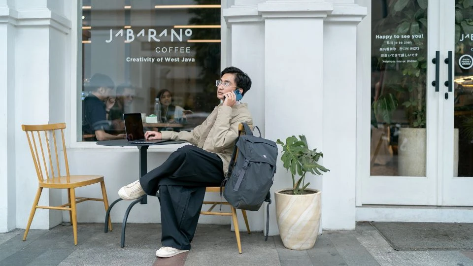 Cek Rekomendasi Tas Bodypack Terbaik yang Muat Banyak Ini!