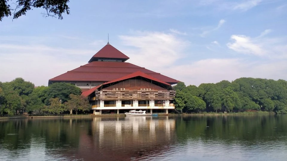 How to Get to Universitas Indonesia via Public Transport: Stress-Free and Budget-Friendly