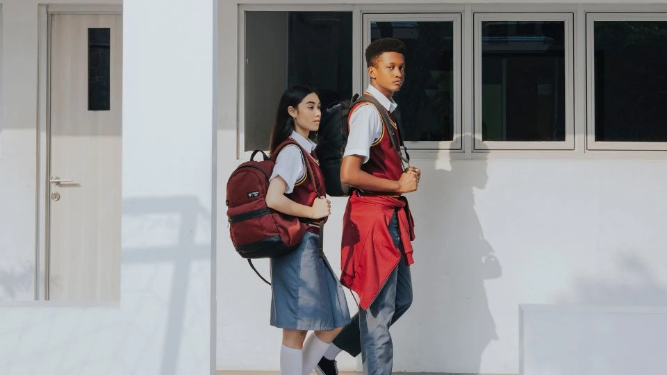 5 Tips Memilih Tas Sekolah Anak agar Nyaman dan Dukung Postur Tubuhnya