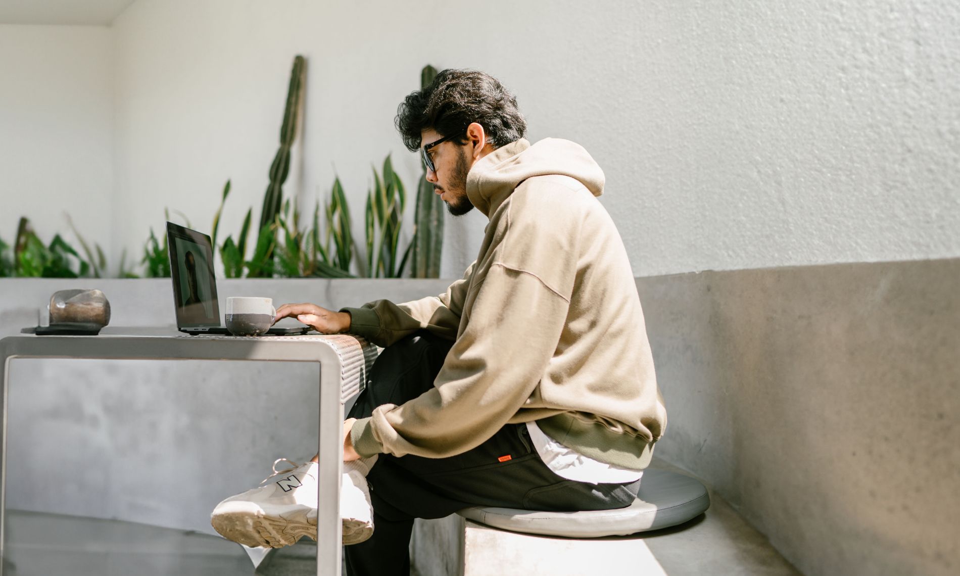 If You're A Freelancer, Make Sure You Have These Items!