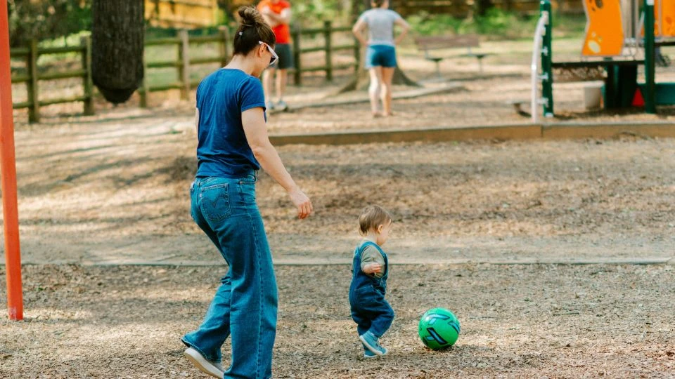 Screen-Free Holidays: Fun Activity Recommendations for Kids Without Gadgets
