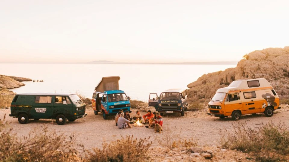 Mau Road Trip? Pastiin Kendaraan Kamu Siap dengan Checklist Ini!