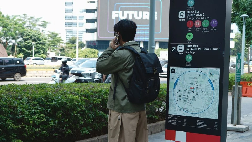 Navigating the Urban Route: The Ultimate Commuter Bag Guide for Daily Comfort