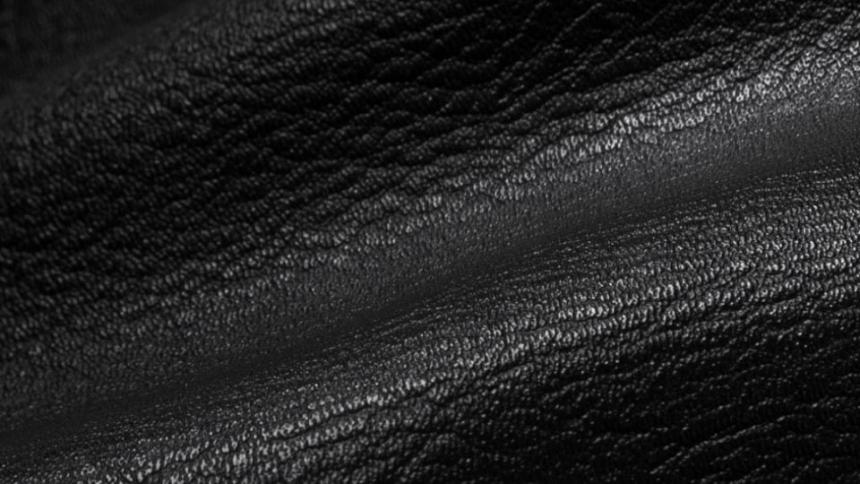 Detail Material Faux Leather